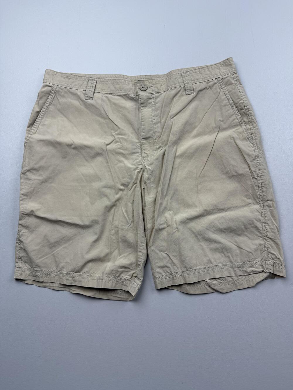 Columbia Shorts Mens 36 Beige Chino Flat Front 10 Inch Inseam Casual Summer